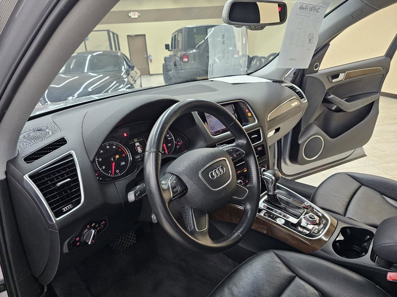 Used 2016 Audi Q5 2.0T Premium Plus w/ Technology Package image 19