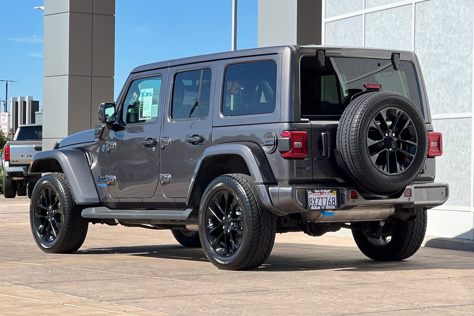 Used 2021 Jeep Wrangler Unlimited Sahara image 6