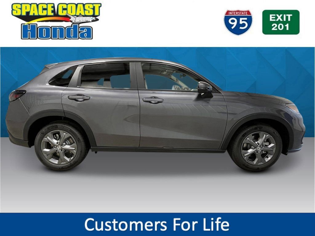 New 2026 Honda HR-V LX image 2