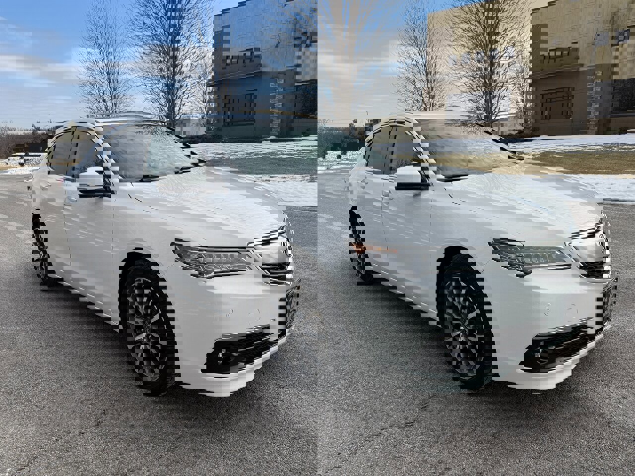 Used 2017 Acura TLX V6 SH-AWD w/ Advance Package image 4