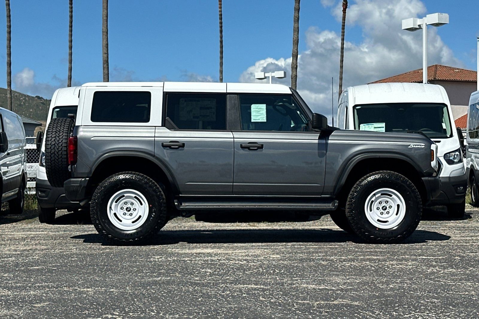 New 2026 Ford Bronco Heritage Edition image 2