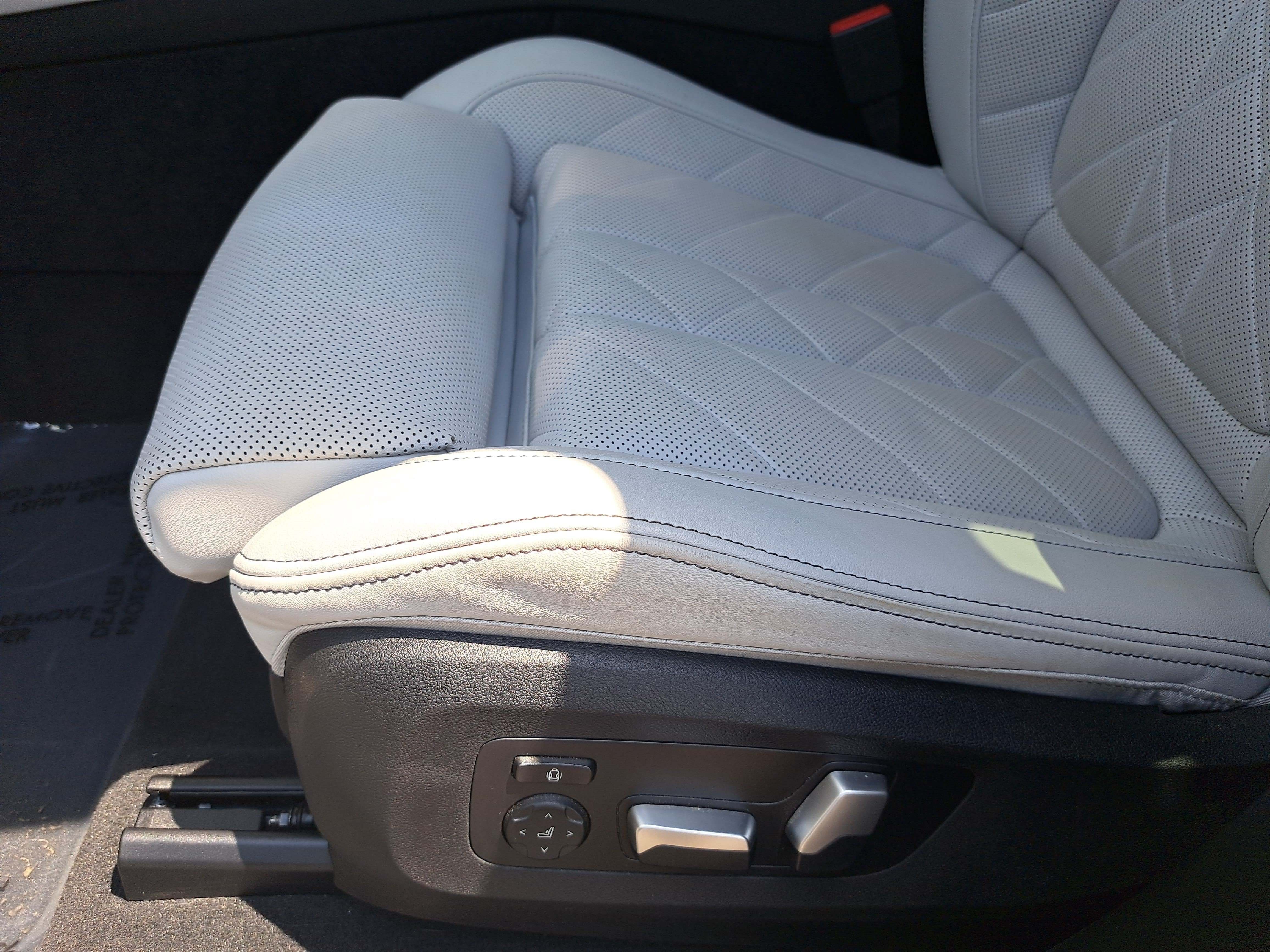 Used 2025 BMW X5 sDrive40i w/ Parking Assistance Package RWD image 24