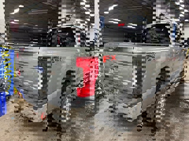 Used 2019 Ford F250 XLT w/ XLT Premium Package image 9