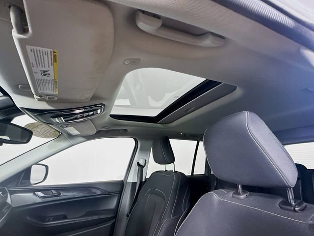 Used 2023 Jeep Grand Cherokee Laredo w/ Luxury Tech Group I image 21