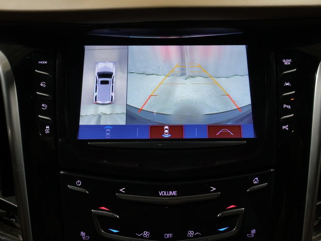 Used 2020 Cadillac Escalade Platinum AWD/4WD image 31