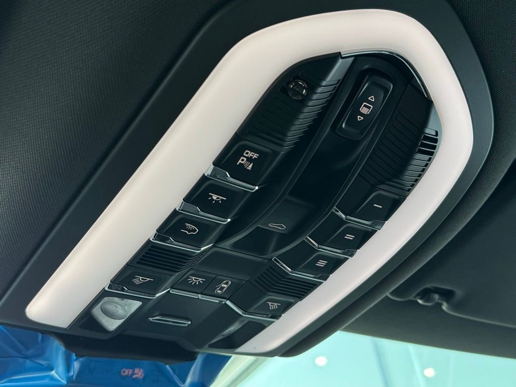 New 2026 Porsche Macan image 44