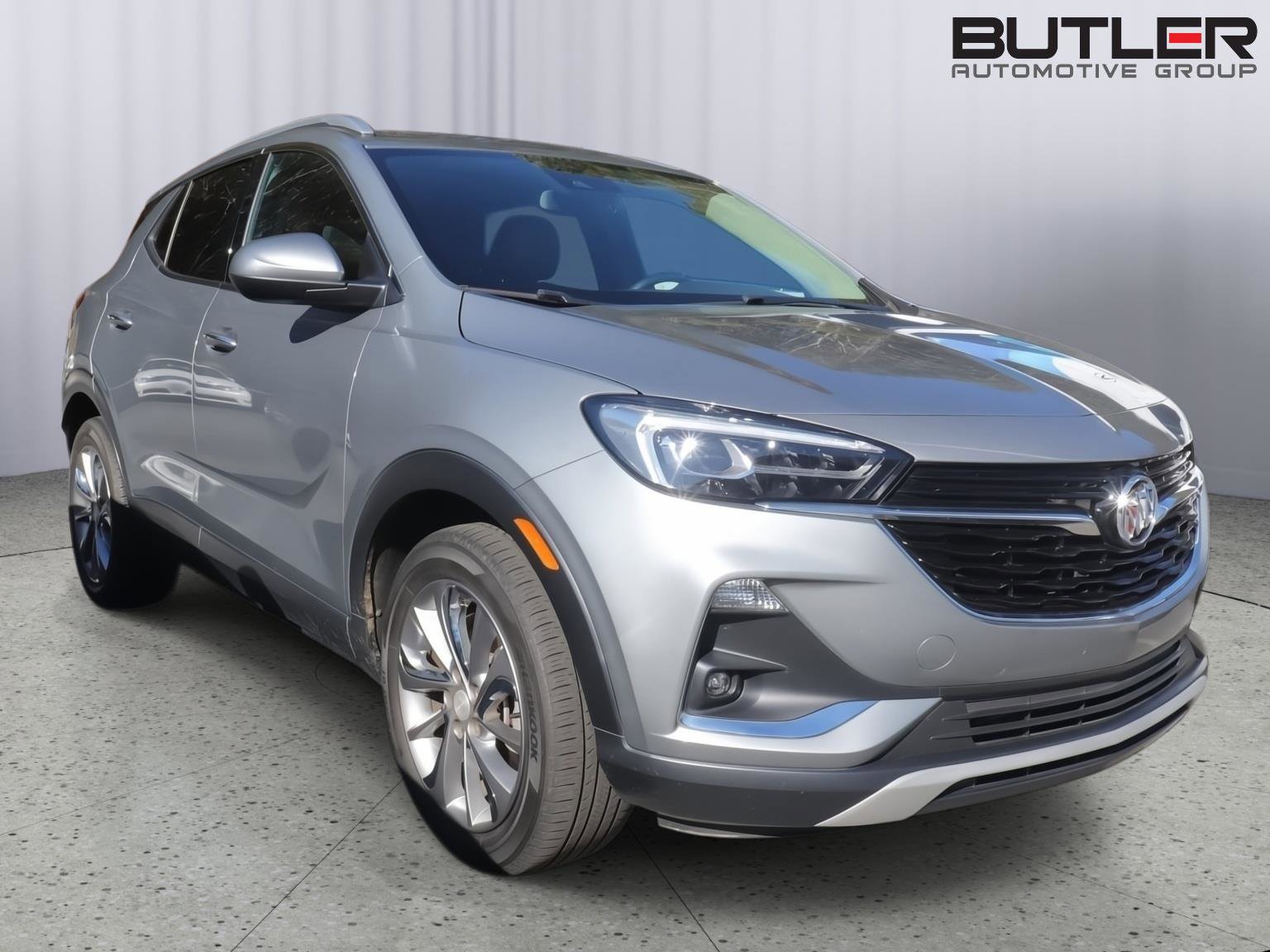 Used 2023 Buick Encore GX Essence w/ Experience Buick Package image 3