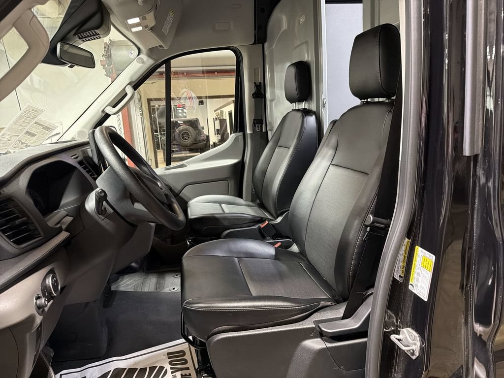 Used 2025 Ford E-Transit 148 High Roof RWD image 13