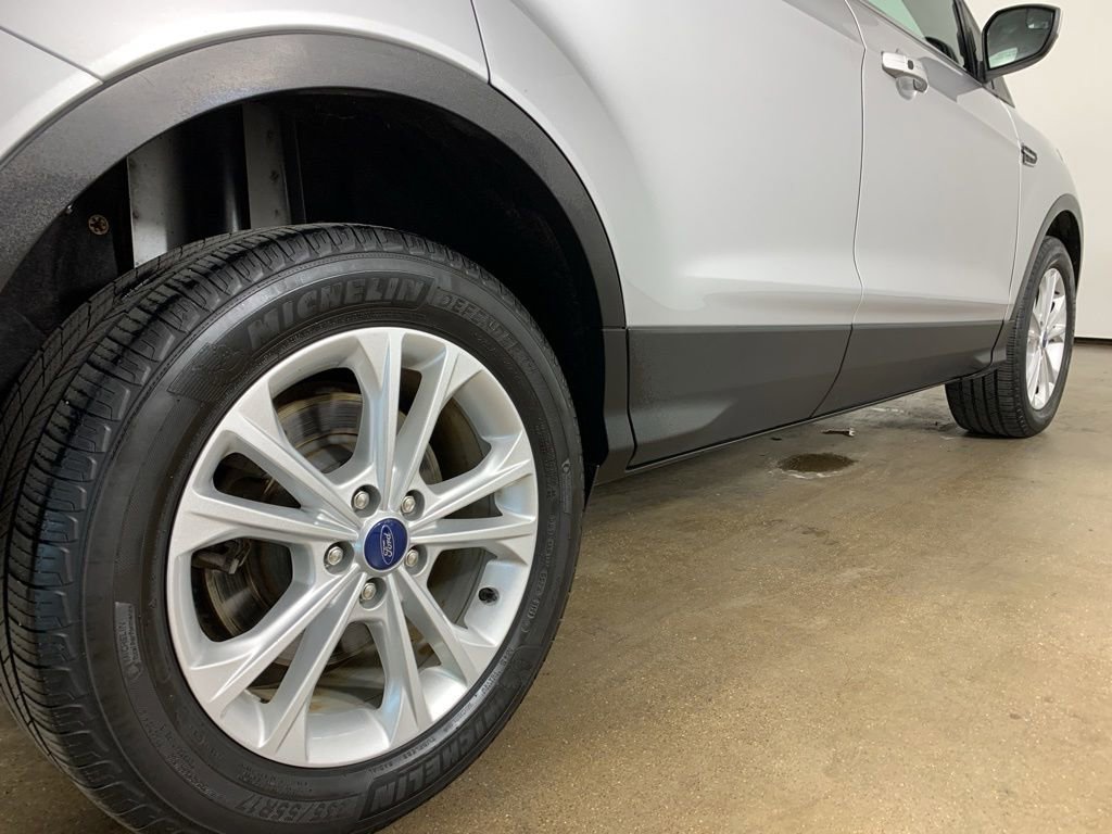 Used 2019 Ford Escape SEL AWD/4WD image 9