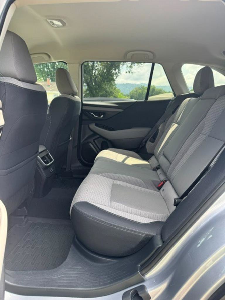 Used 2023 Subaru Outback Premium AWD/4WD image 15