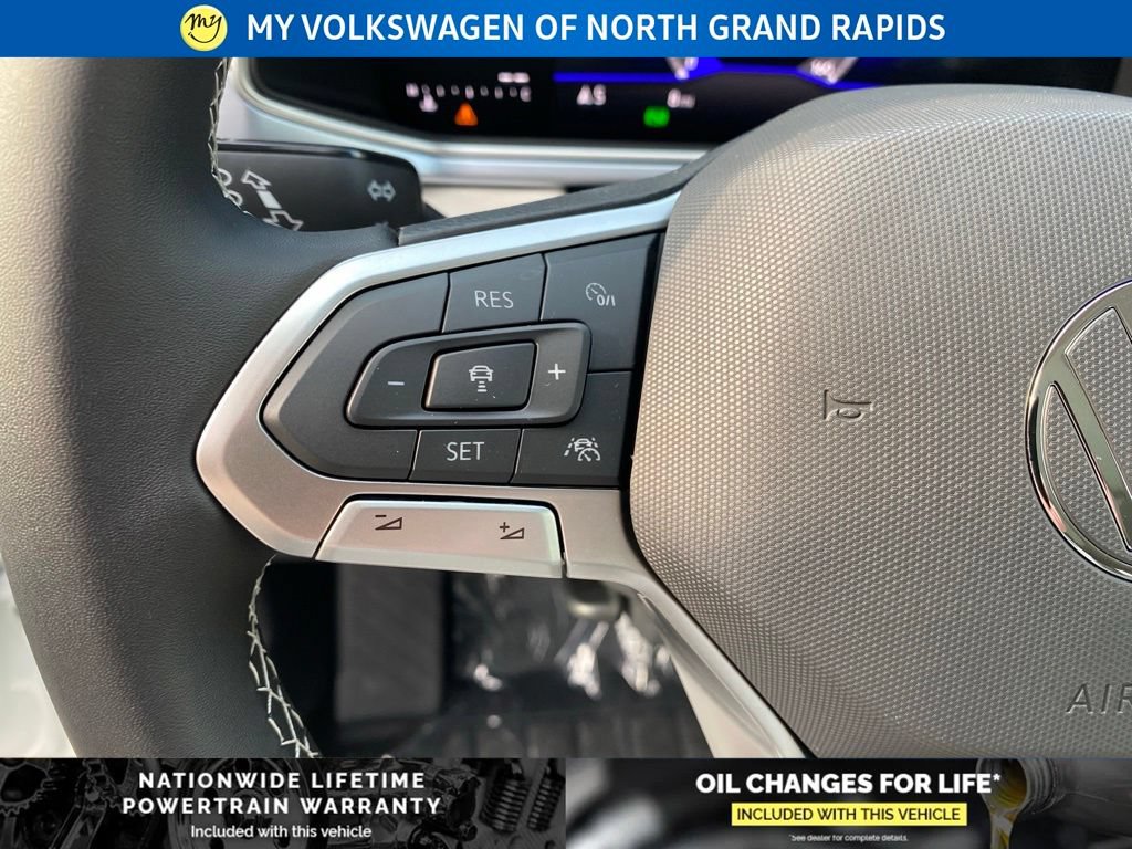 New 2026 Volkswagen Taos SE AWD/4WD image 9