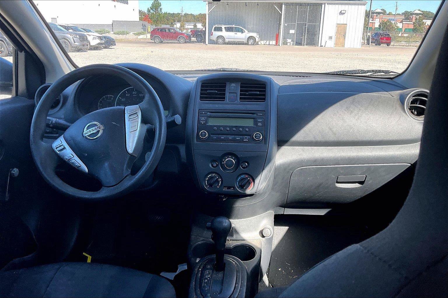 Used 2017 Nissan Versa S Plus FWD image 6