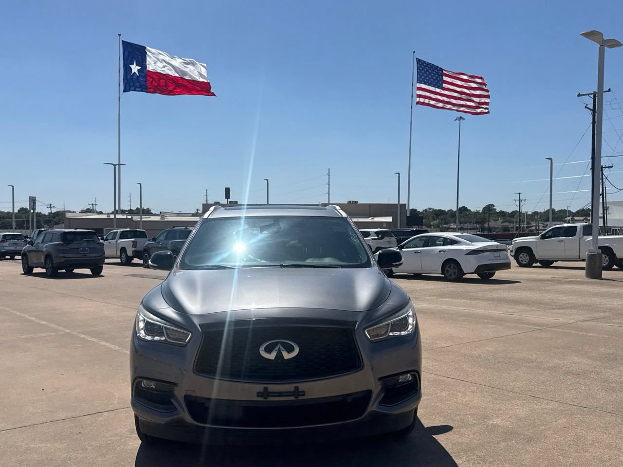 Used 2020 INFINITI QX60 Luxe w/ Edition 30 Essential Package FWD image 5
