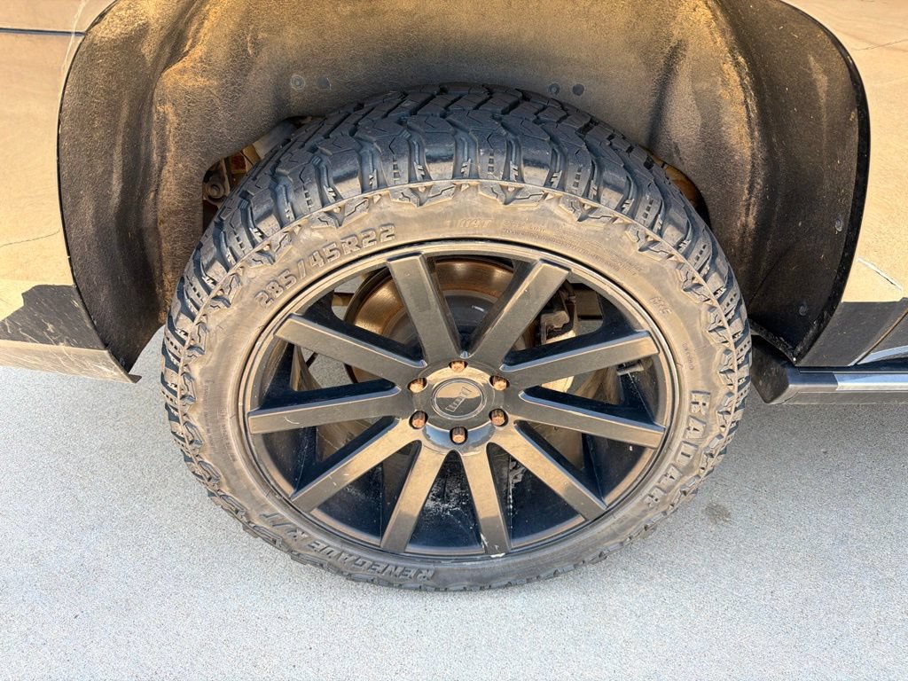 Used 2020 Cadillac Escalade ESV Platinum AWD/4WD image 11