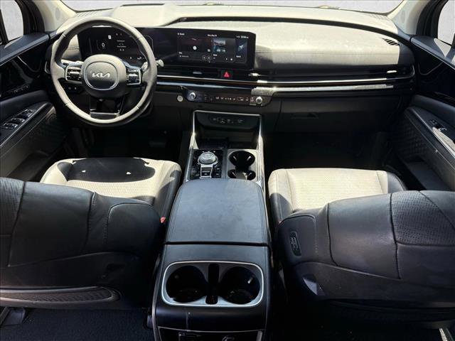 Used 2025 Kia Carnival SX Prestige FWD image 13