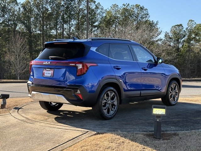Used 2024 Kia Seltos S image 7