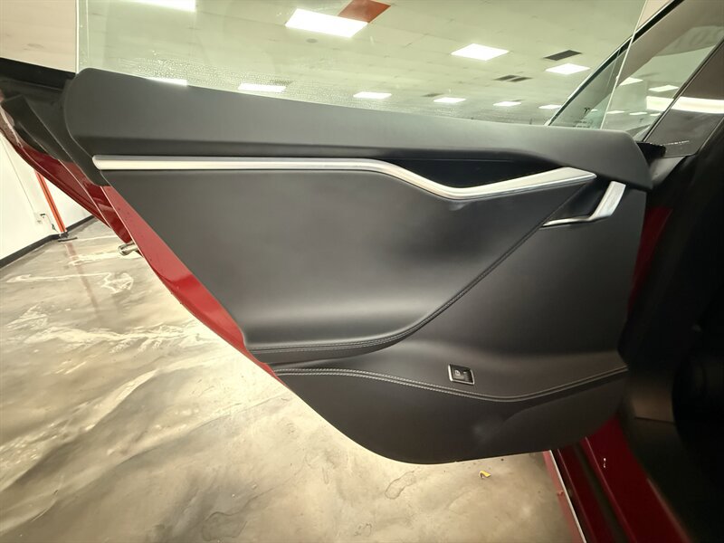 Used 2017 Tesla Model S 75 RWD image 22