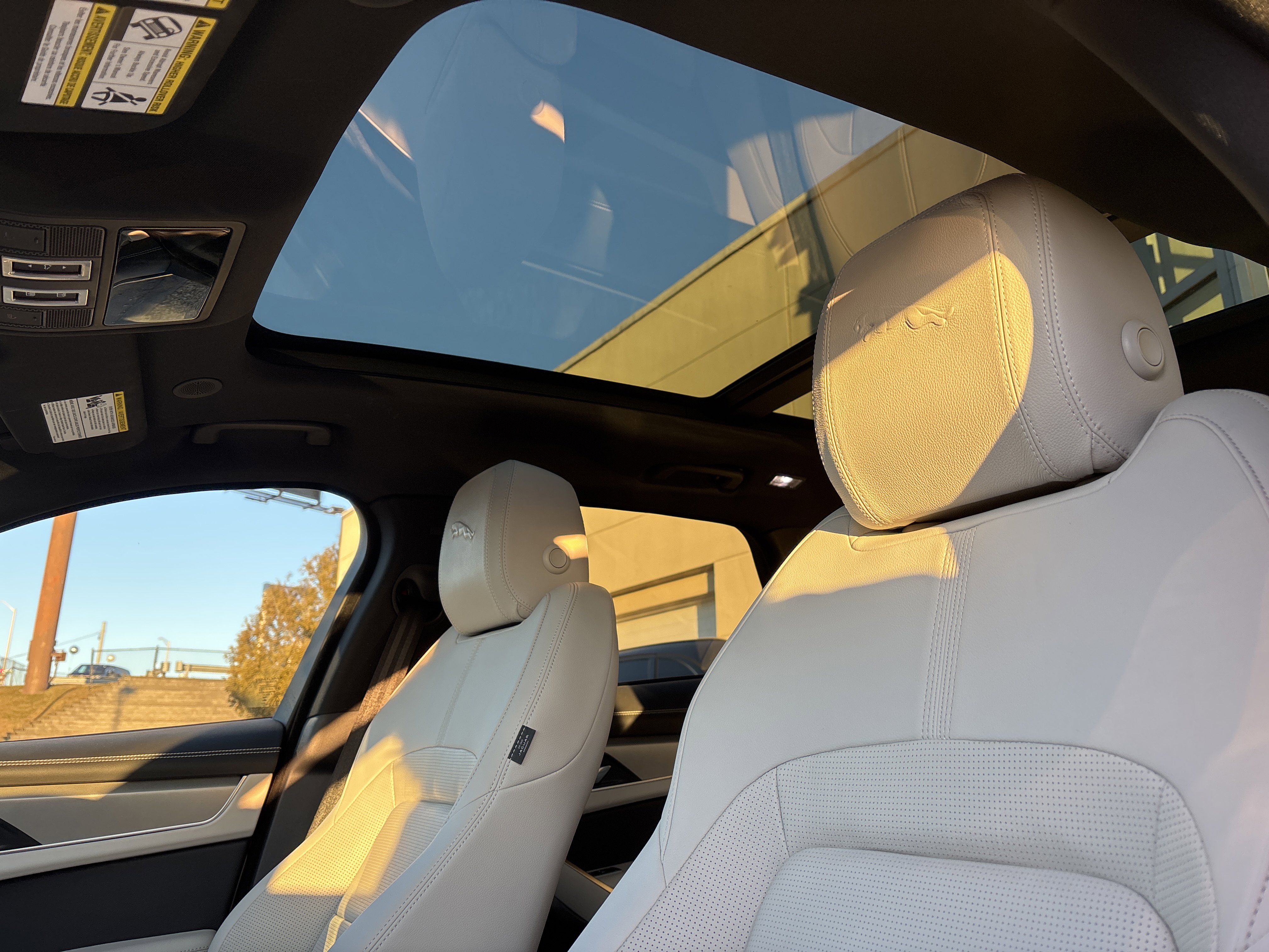 Used 2026 Jaguar F-PACE R-Dynamic S image 15