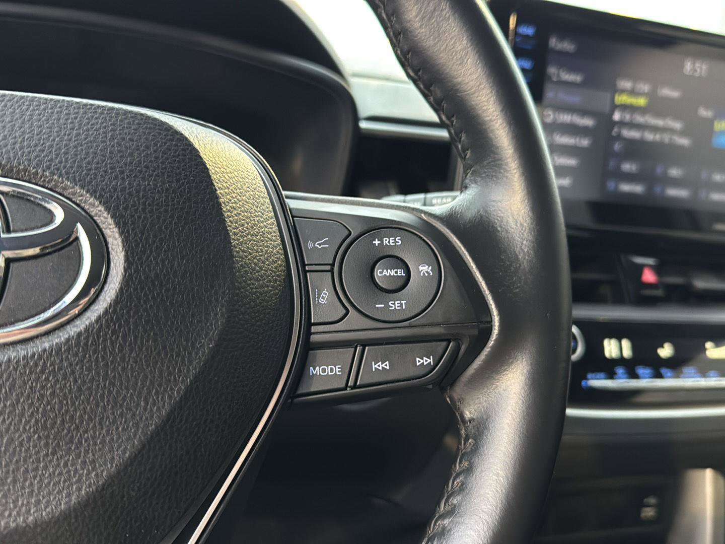 Certified 2022 Toyota Corolla Cross LE image 19