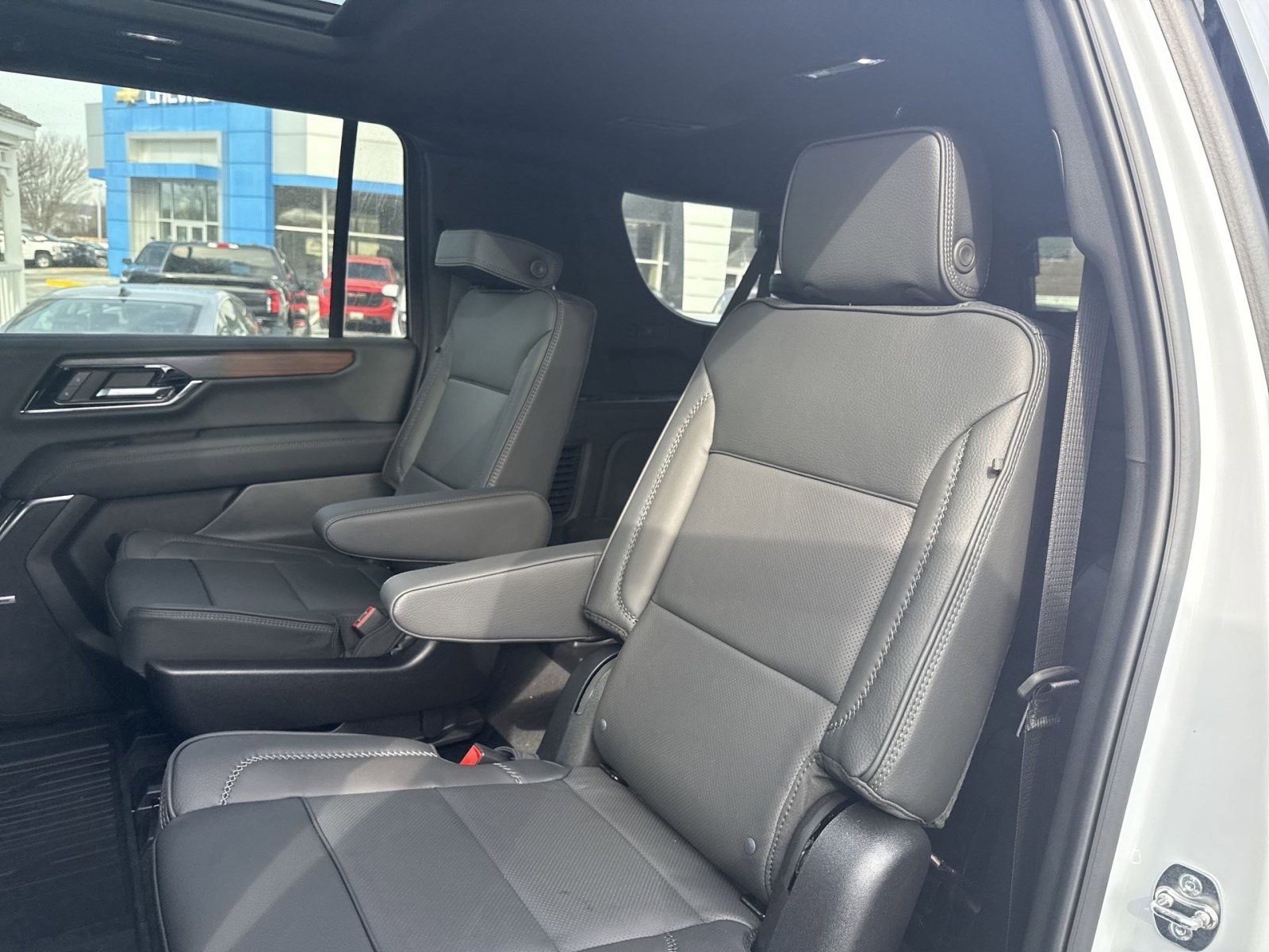 New 2026 GMC Yukon XL Denali w/ Sun & Power Step Package image 21