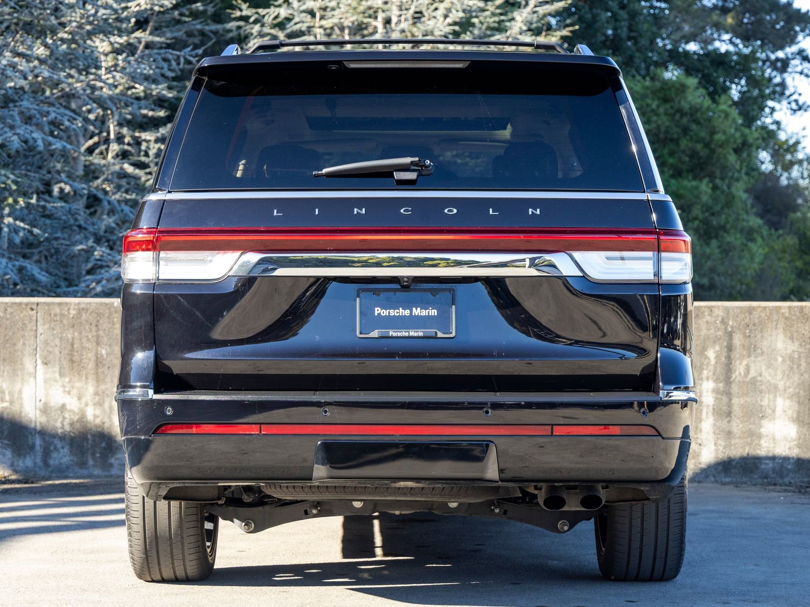 Used 2023 Lincoln Navigator Reserve image 10