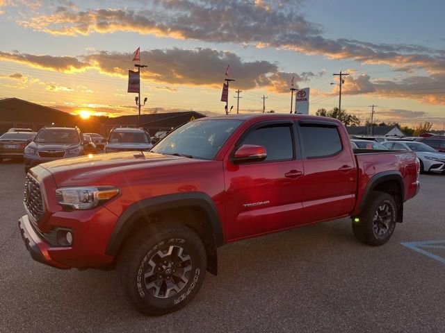 Used 2021 Toyota Tacoma TRD Off-Road image 8