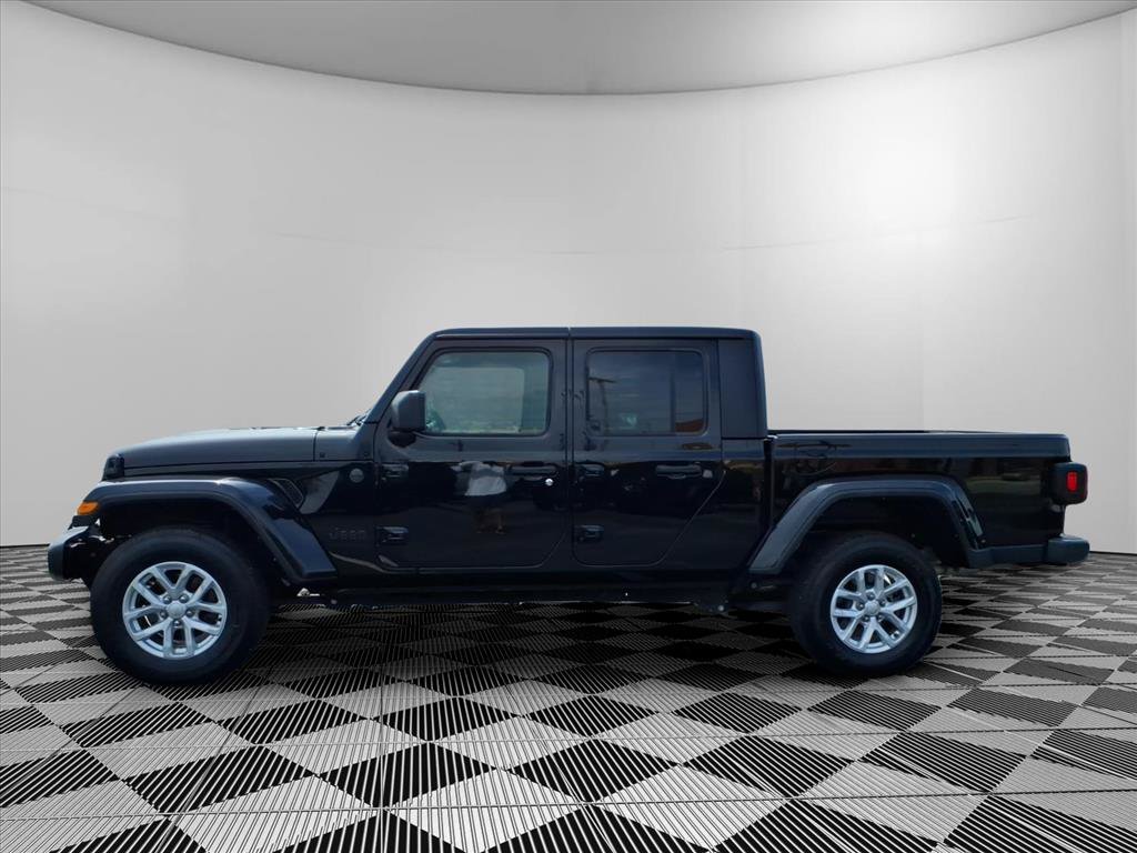 Used 2023 Jeep Gladiator Sport AWD/4WD image 25