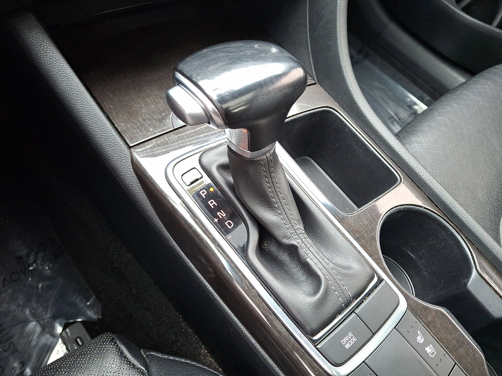 Used 2018 Kia Optima EX w/ Premium Package image 17