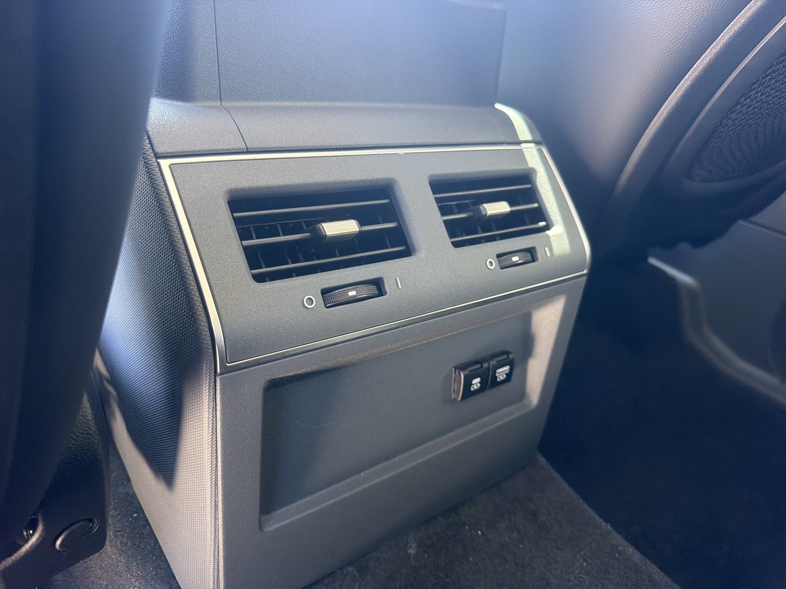New 2026 INEOS Grenadier Station Wagon AWD/4WD image 18