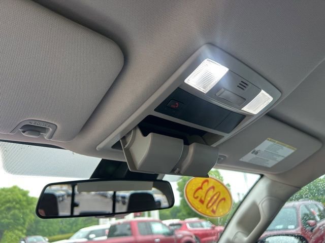 Used 2023 Toyota Tacoma SR AWD/4WD image 31