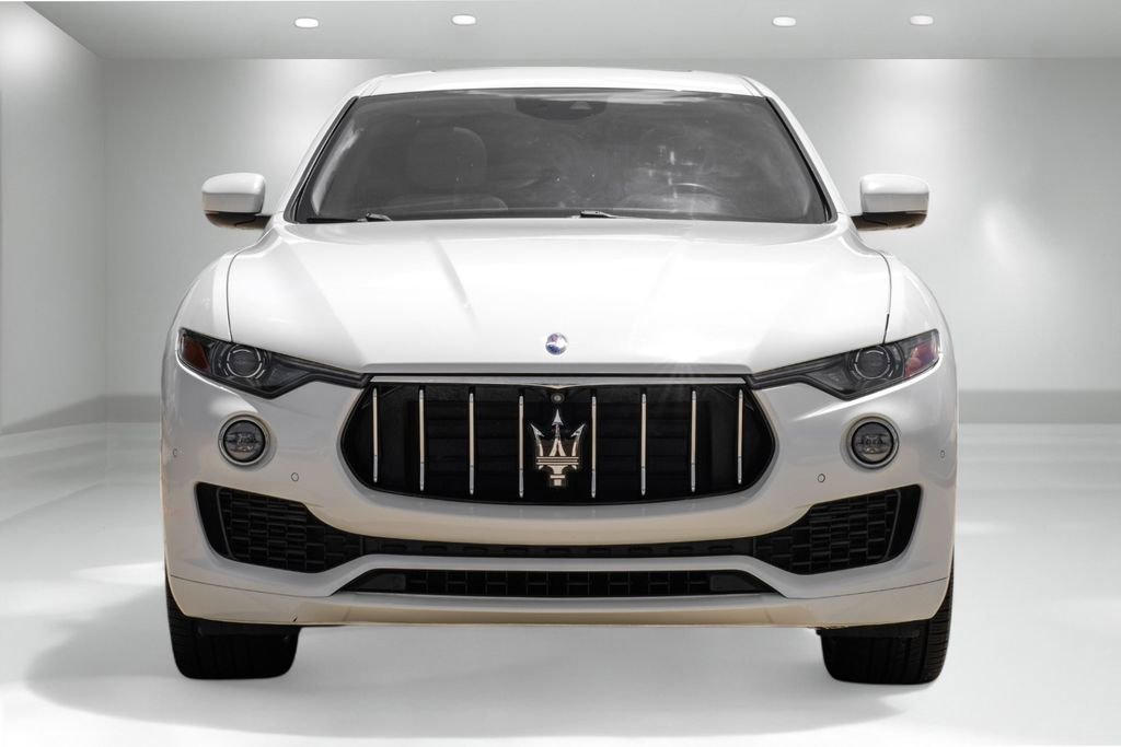 Used 2019 Maserati Levante image 7