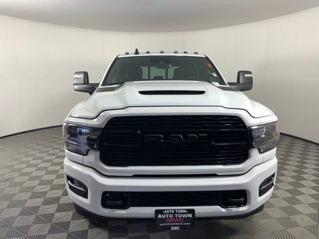 Used 2024 RAM 3500 Limited w/ Night Edition AWD/4WD image 4