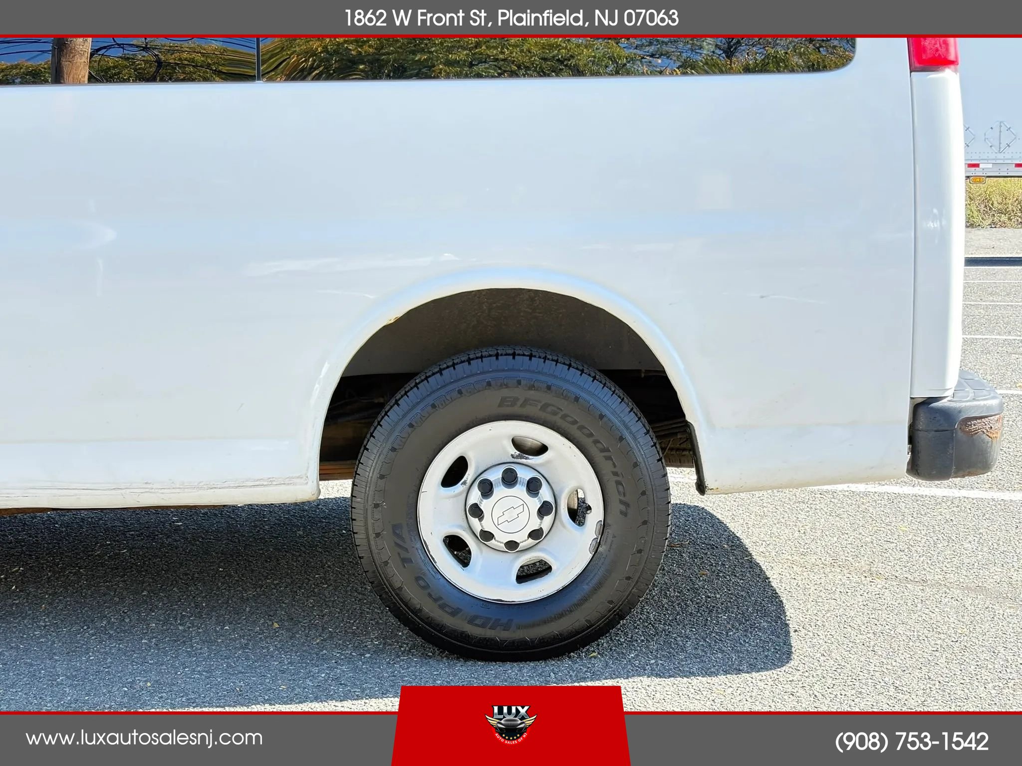 Used 2016 Chevrolet Express 2500 LS RWD image 13