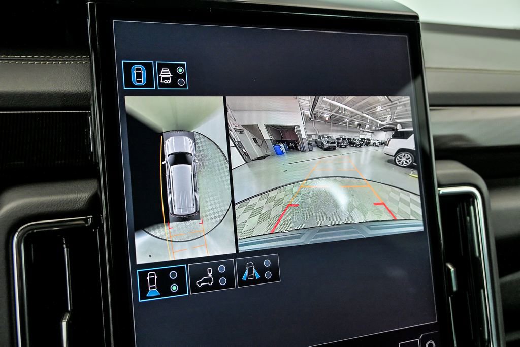 New 2026 GMC Yukon Elevation image 16