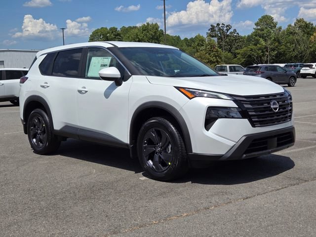 New 2026 Nissan Rogue SV FWD image 5