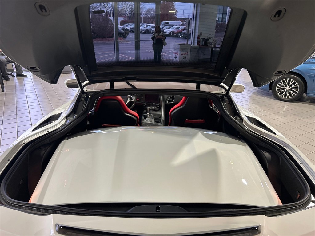 Used 2018 Chevrolet Corvette Stingray Coupe w/ 1LT image 25