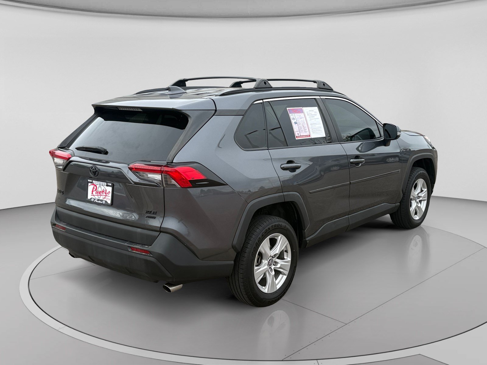 Used 2021 Toyota RAV4 XLE AWD/4WD image 5