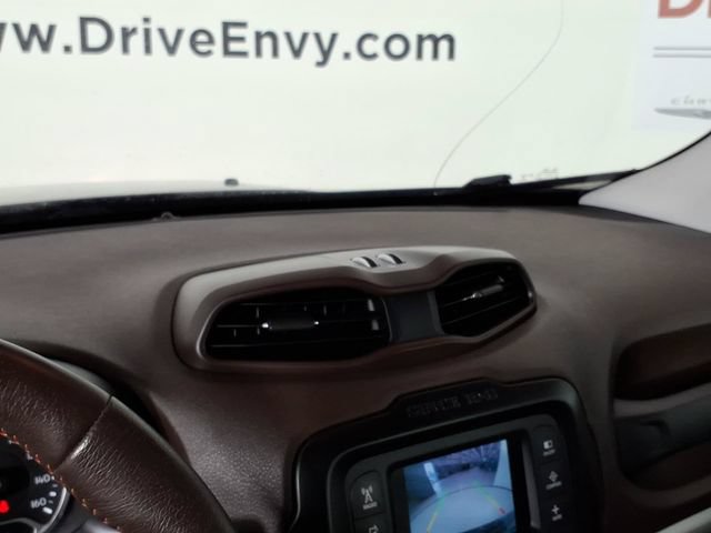 Used 2015 Jeep Renegade Limited AWD/4WD image 27