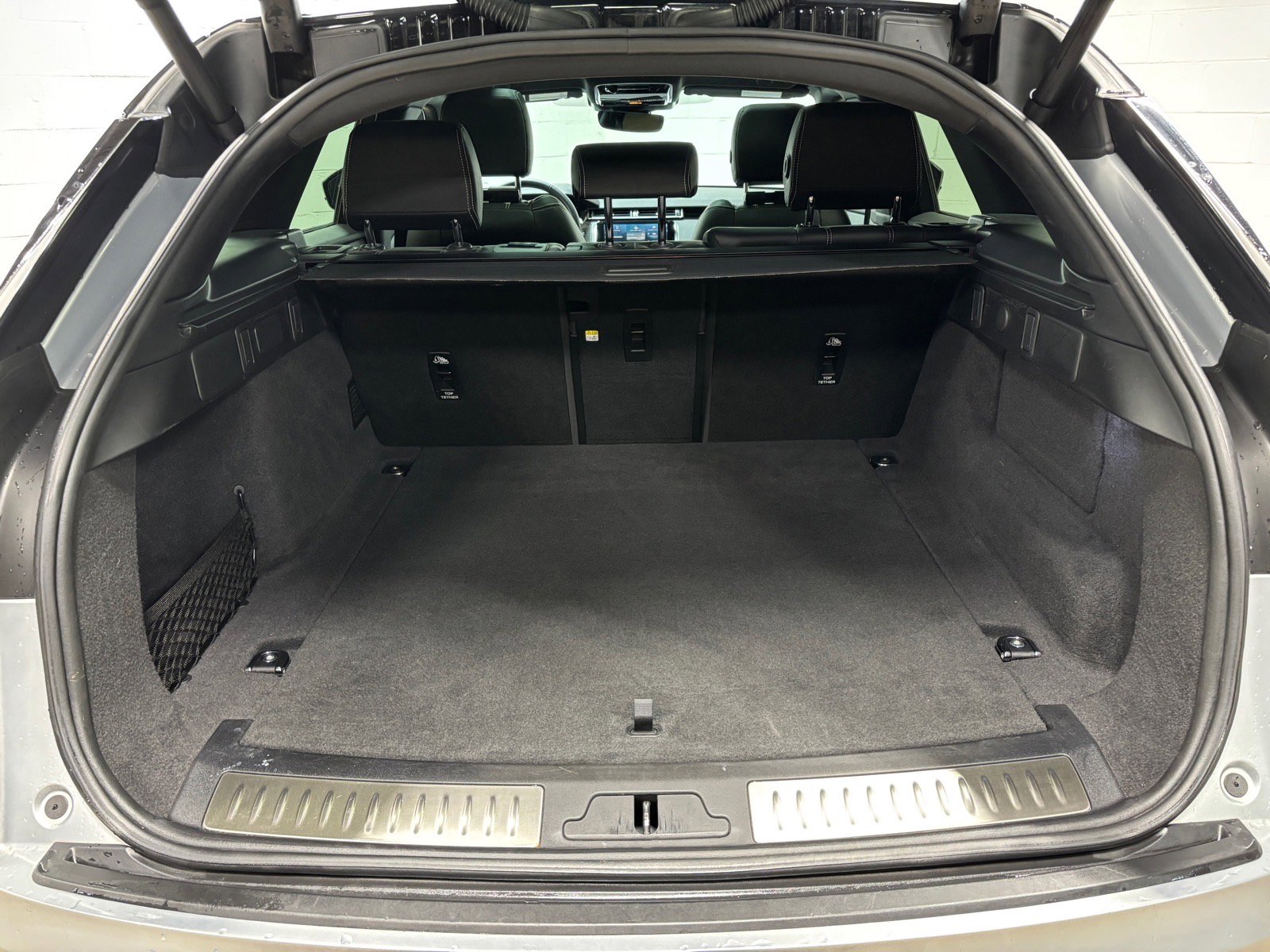 Used 2023 Land Rover Range Rover Velar R-Dynamic S AWD/4WD image 43