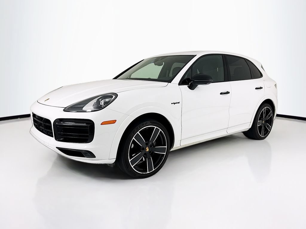 Certified 2023 Porsche Cayenne Platinum Edition AWD/4WD image 1
