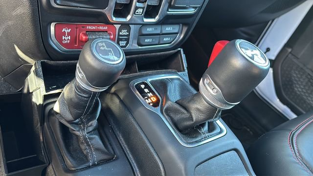 Used 2024 Jeep Wrangler Rubicon w/ XTREMEE 35" Tire Package image 26