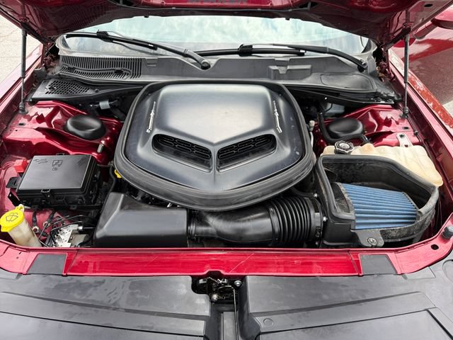 Used 2017 Dodge Challenger R/T RWD image 29