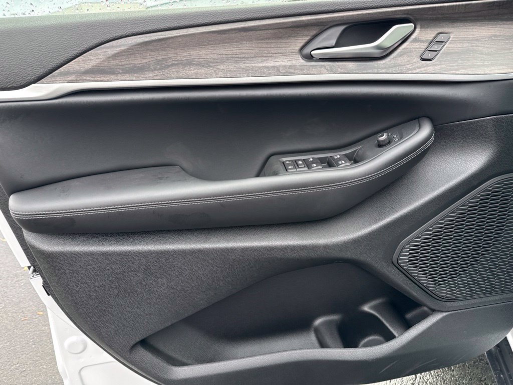 New 2027 Jeep Grand Cherokee Limited AWD/4WD image 27