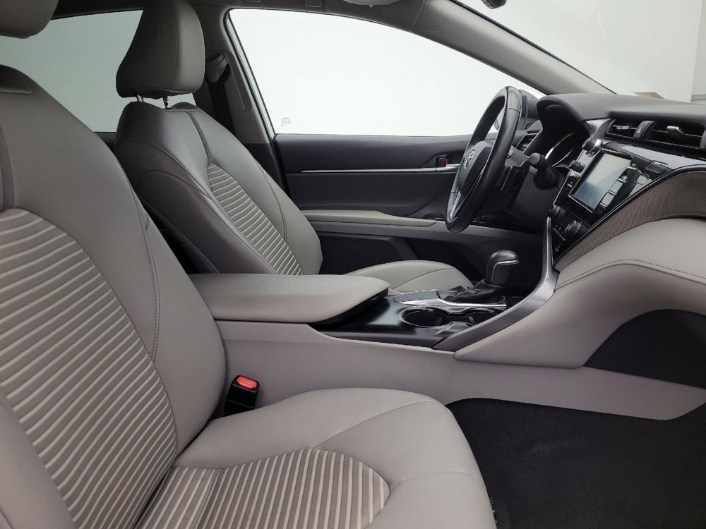 Used 2019 Toyota Camry SE image 21