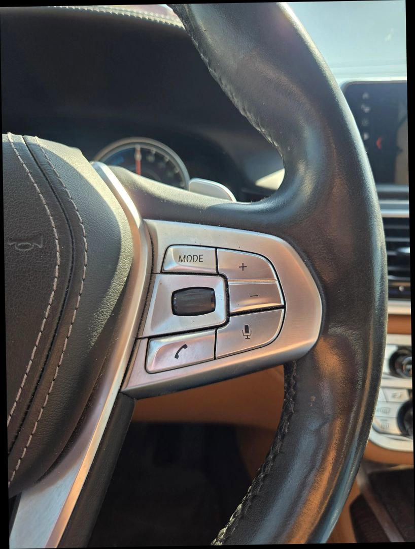 Used 2018 BMW 740e xDrive w/ Executive Package AWD/4WD image 22