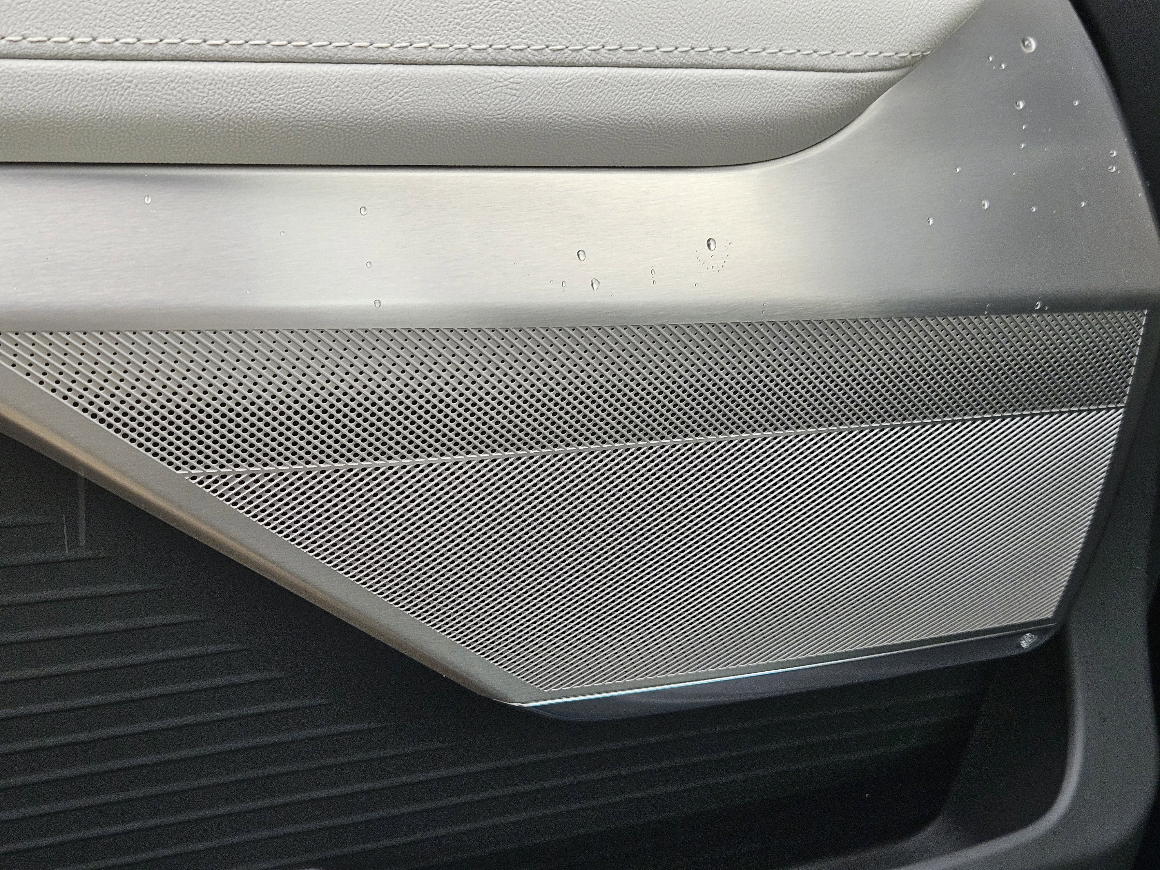 New 2026 Cadillac Vistiq Luxury image 22