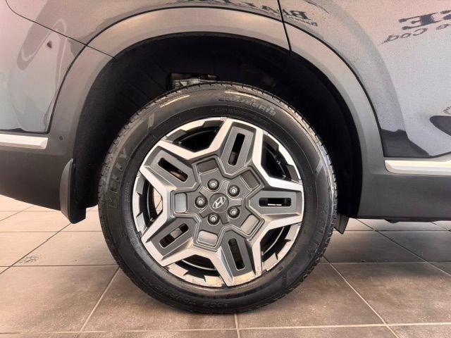 Used 2023 Hyundai Santa Fe Limited AWD/4WD image 21