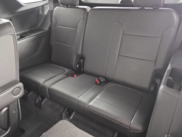 Used 2022 Chevrolet Traverse Premier w/ LPO, Floor Liner Package AWD/4WD image 38