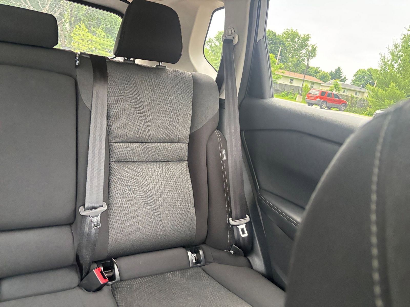 Used 2025 Nissan Rogue SV FWD image 38
