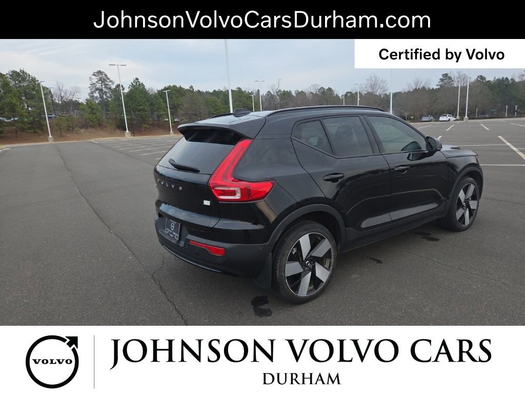 Used 2023 Volvo XC40 Recharge Ultimate image 6